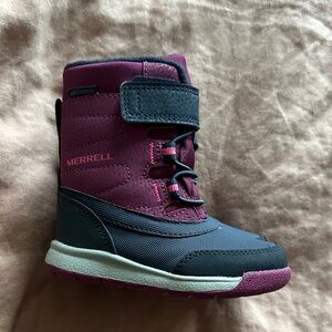 Merrell snow boots, toddler size 5 new